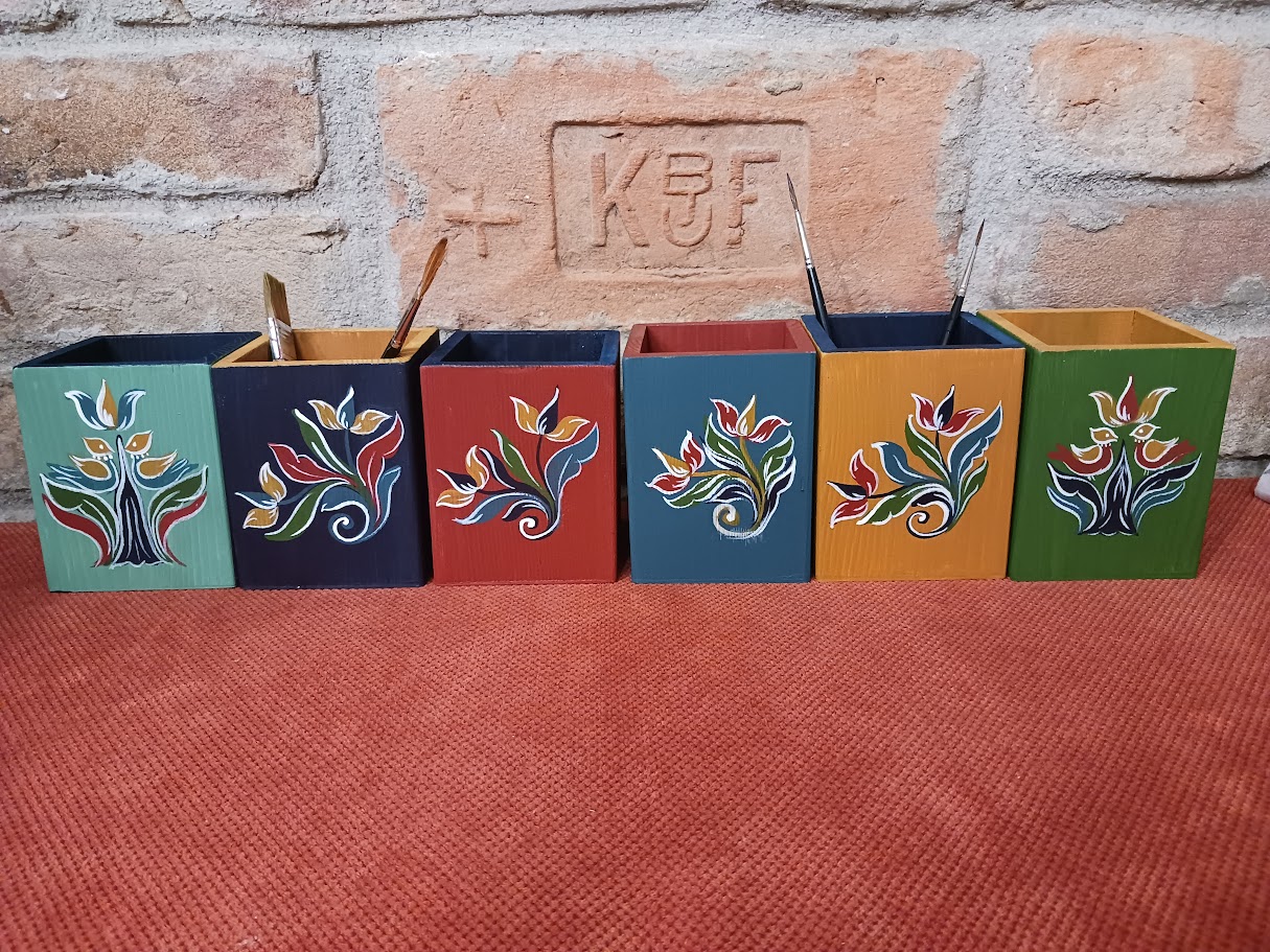 ceruzatartók_Kórós