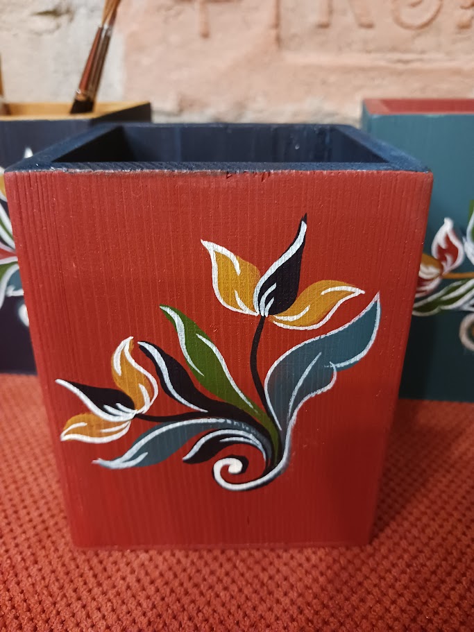 ceruzatartó Kórós_angolvörös